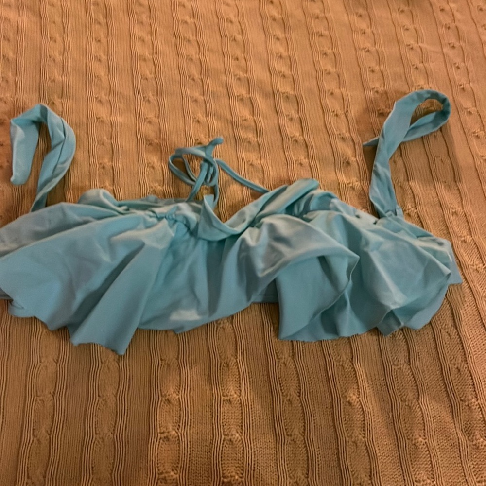 bikini top size S.